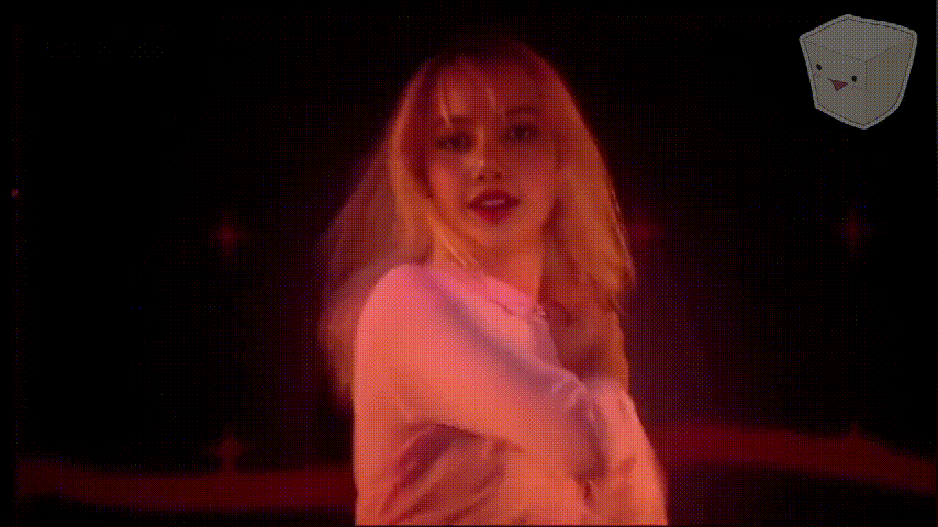 韩女团lisa疯马秀演出304M